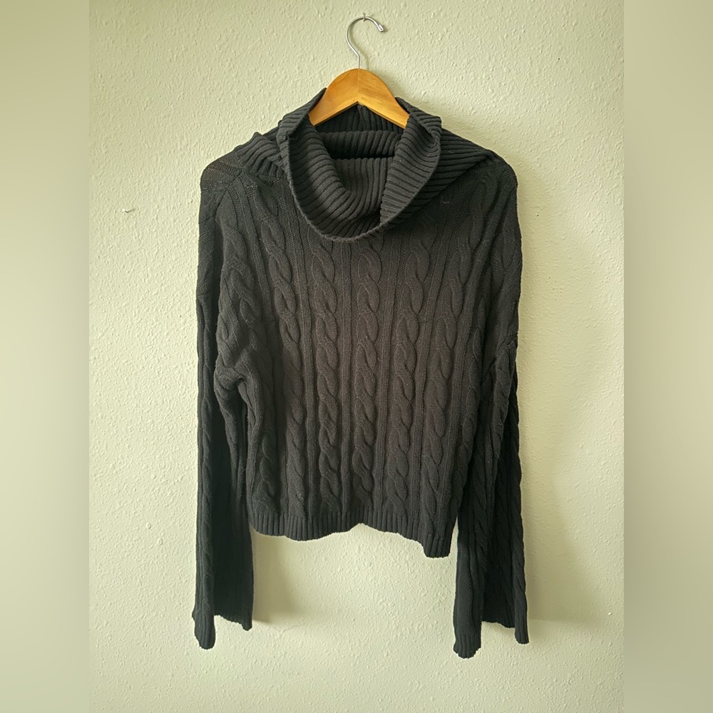JustFab Black Sweater Size Large